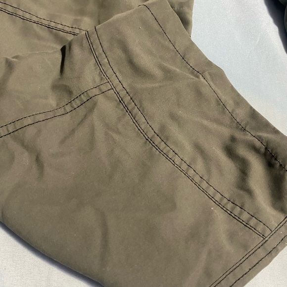 Magellan Outdoors Tan Cargo Pants Relaxed Fit Straight Leg - Picture 4 of 15